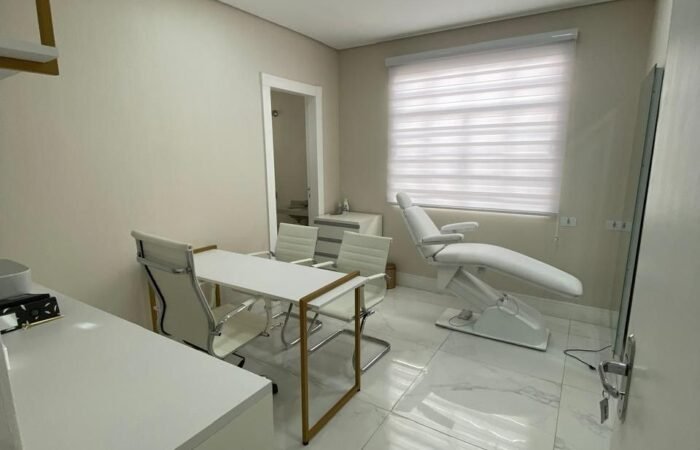 photo_4990459133178260839_y